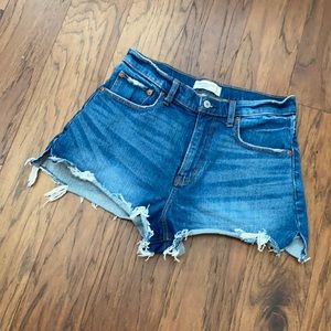 Abercrombie Cut Off Short